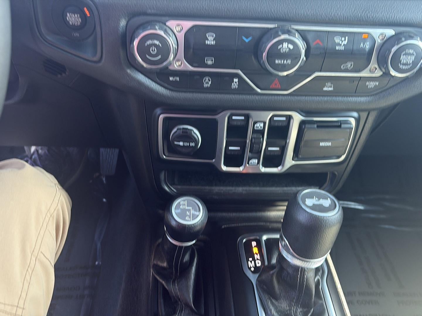 2025 Jeep Wrangler 4-Door Summit 4x4