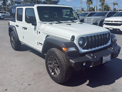 2025 Jeep Wrangler 4-Door Summit 4x4