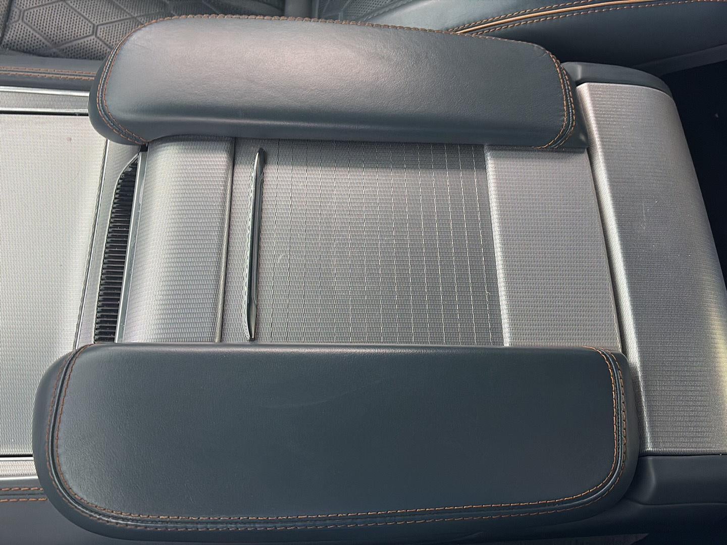 2022 Jeep Grand Wagoneer Series III