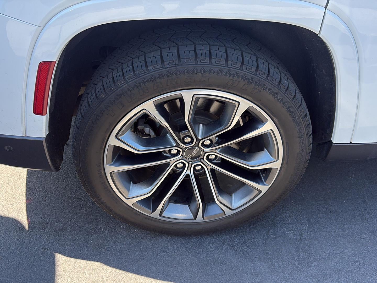 2022 Jeep Grand Wagoneer Series III