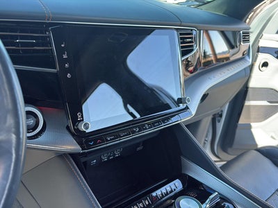 2022 Jeep Grand Wagoneer Series III