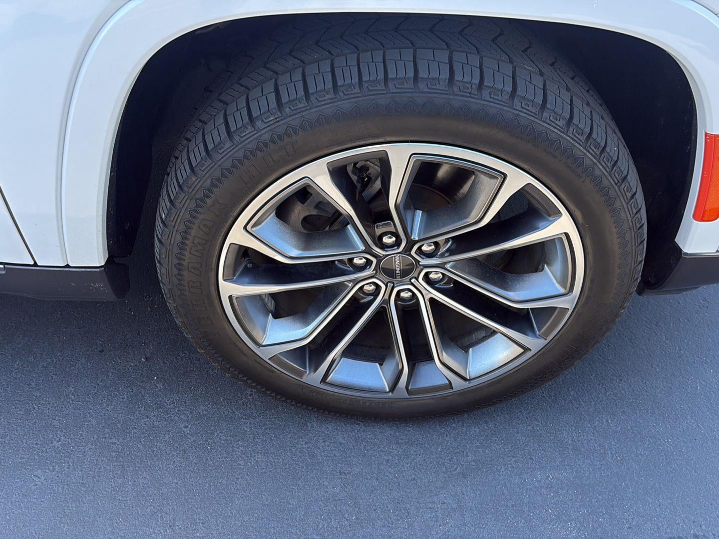 2022 Jeep Grand Wagoneer Series III