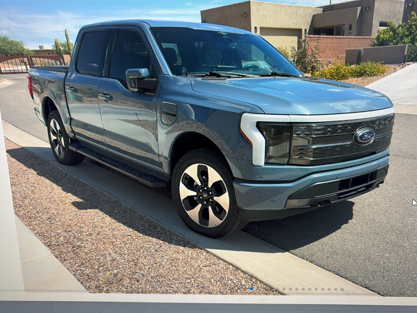 2023 Ford F-150 Lightning Platinum
