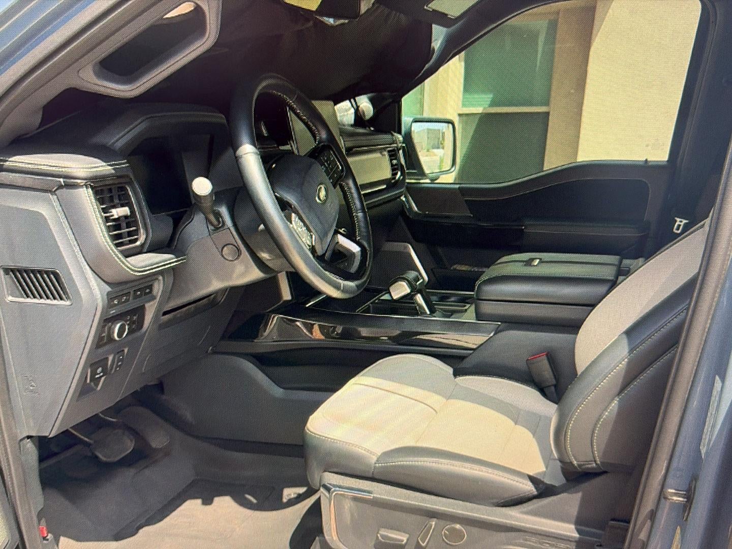 2023 Ford F-150 Lightning Platinum