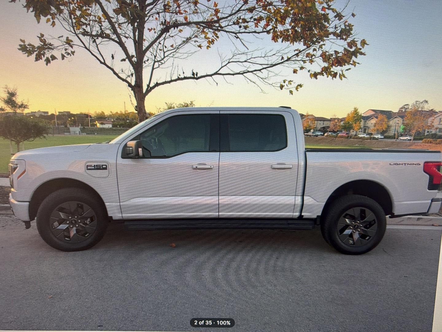 2025 Ford F-150 Lightning Flash