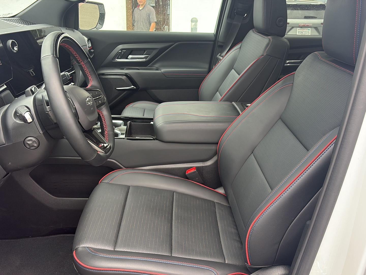 2025 Chevrolet Silverado EV RST - Max Range