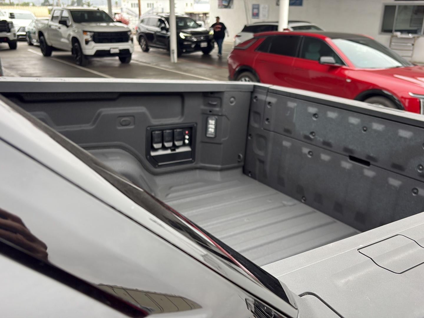 2025 Chevrolet Silverado EV RST - Max Range
