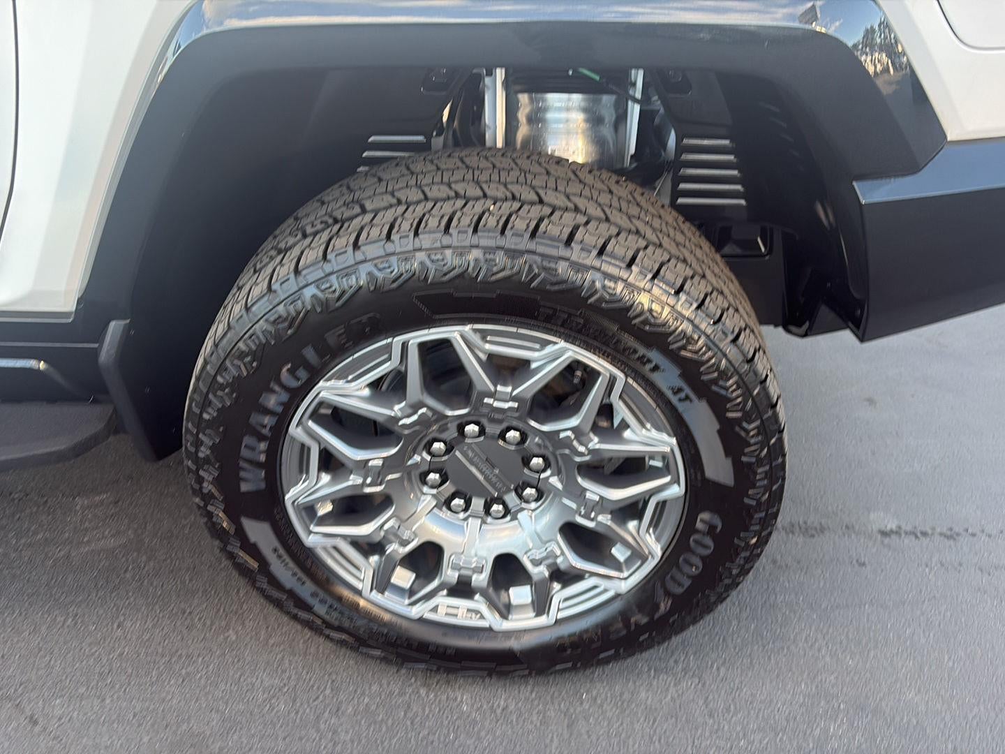 2024 GMC HUMMER EV SUV 3X