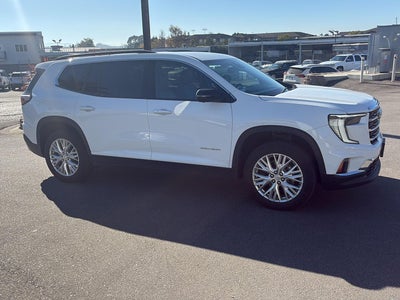 2024 GMC Acadia Elevation