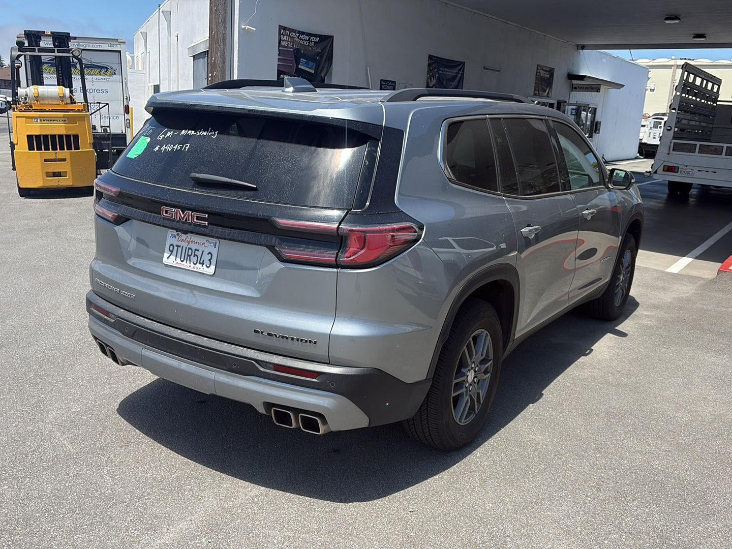 2025 GMC Acadia Elevation