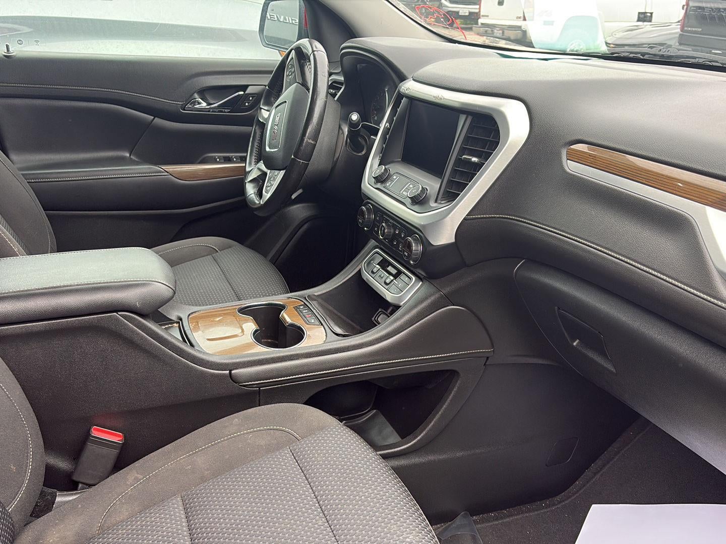 2020 GMC Acadia SLE