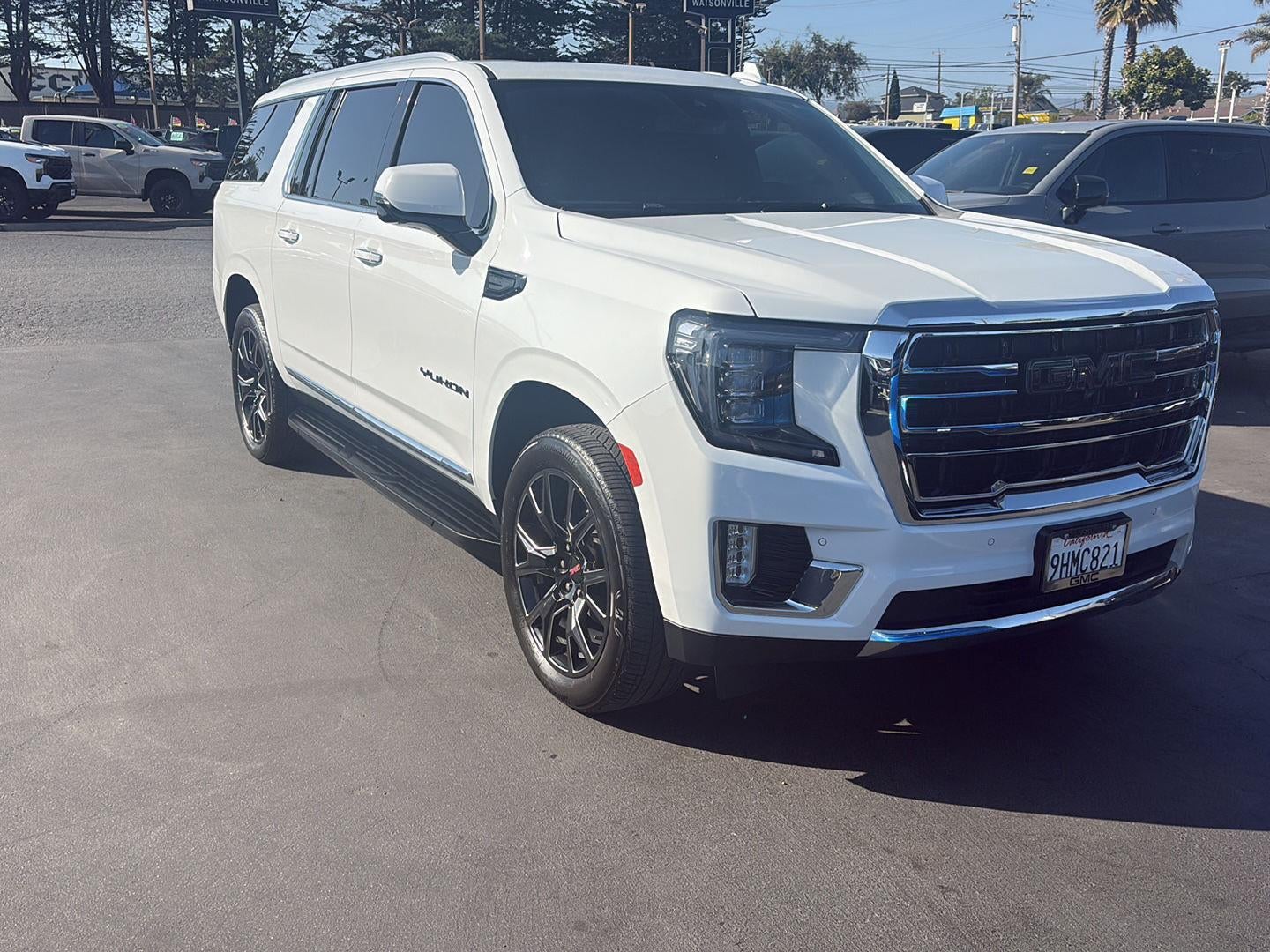 2023 GMC Yukon XL SLT