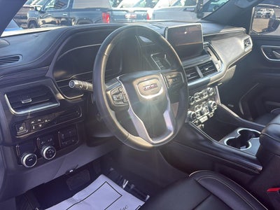 2023 GMC Yukon XL SLT