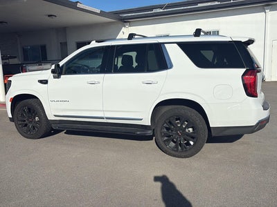 2023 GMC Yukon SLT