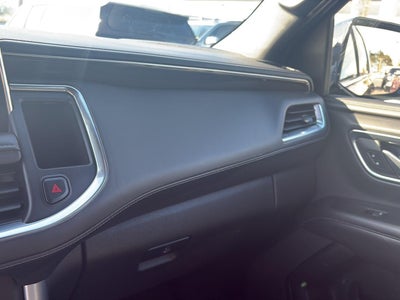 2023 GMC Yukon XL SLE