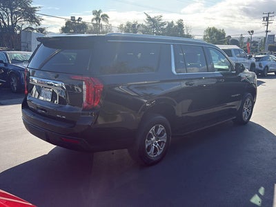2023 GMC Yukon XL SLE