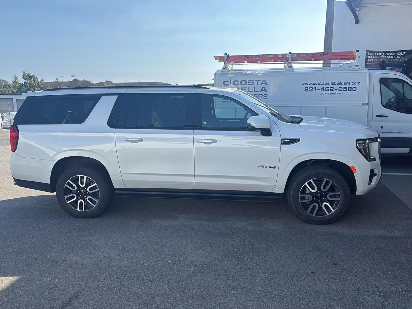 2023 GMC Yukon XL AT4