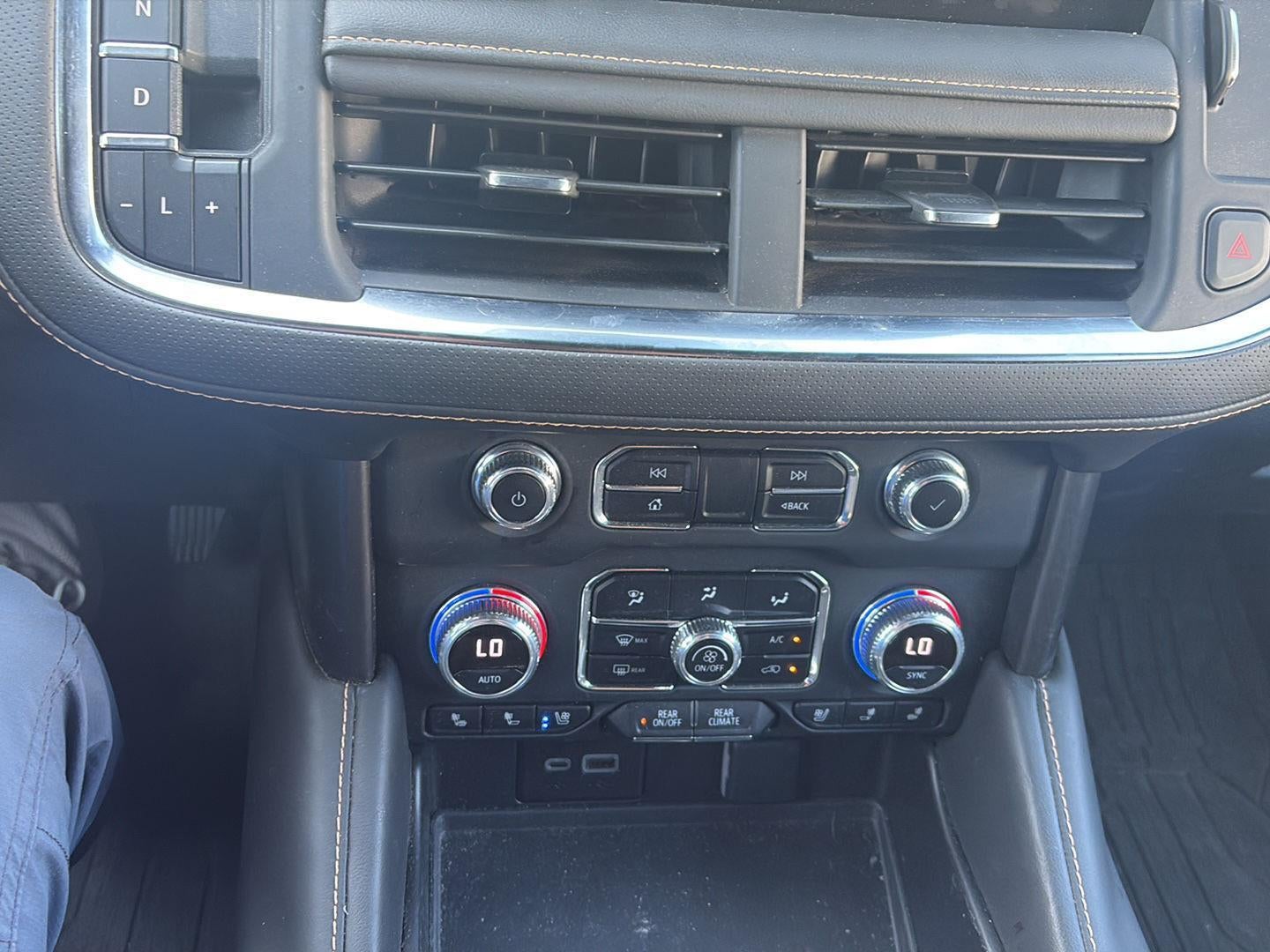 2023 GMC Yukon XL AT4