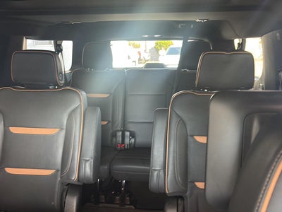 2023 GMC Yukon XL AT4