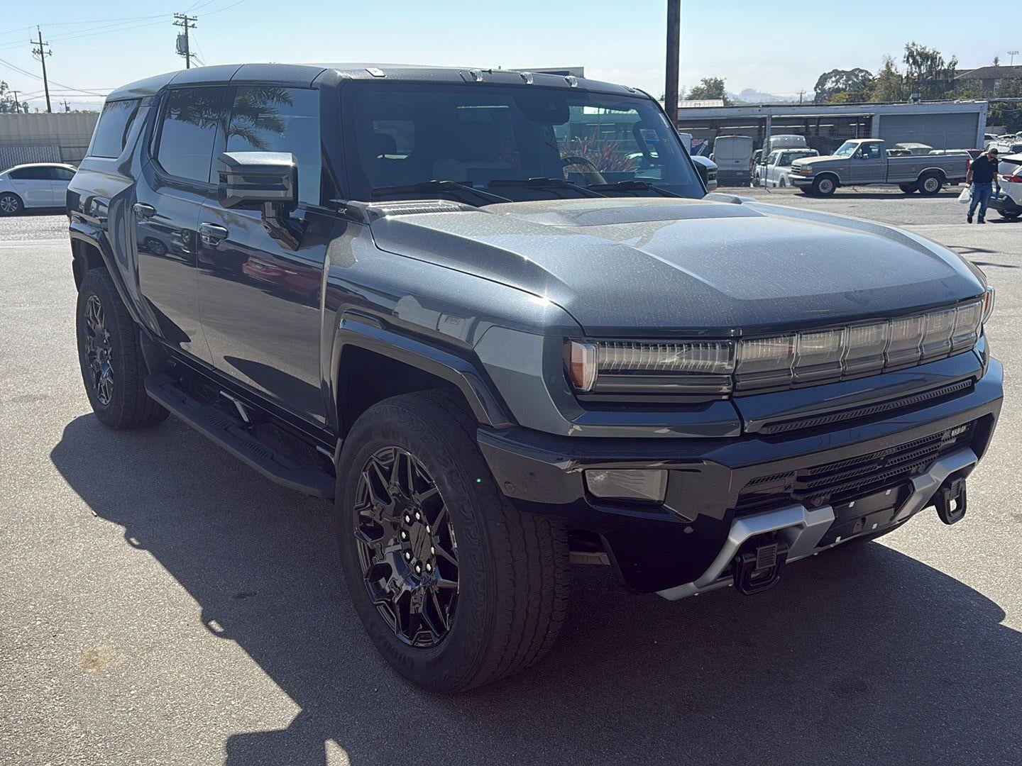 2025 GMC HUMMER EV SUV 2X