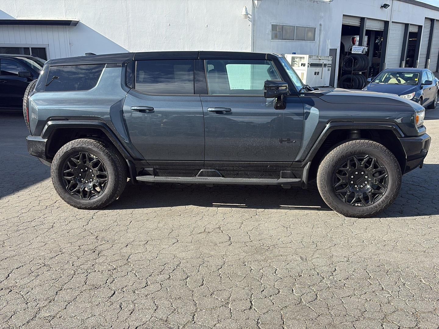 2025 GMC HUMMER EV SUV 3X