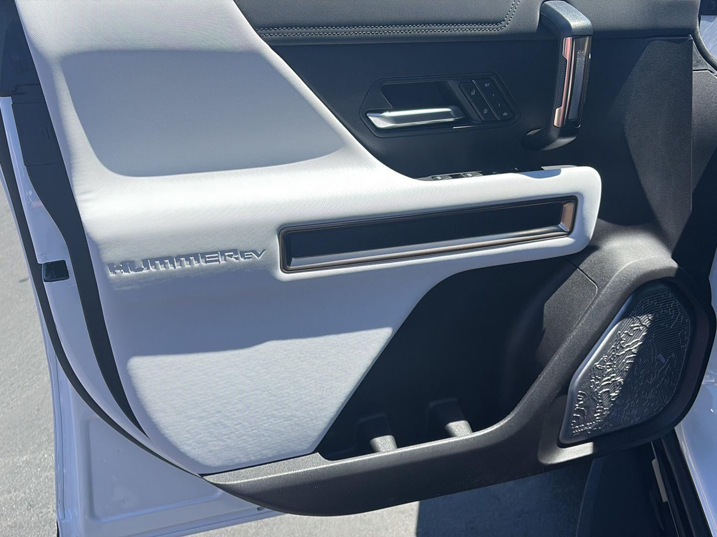 2025 GMC HUMMER EV SUV 3X