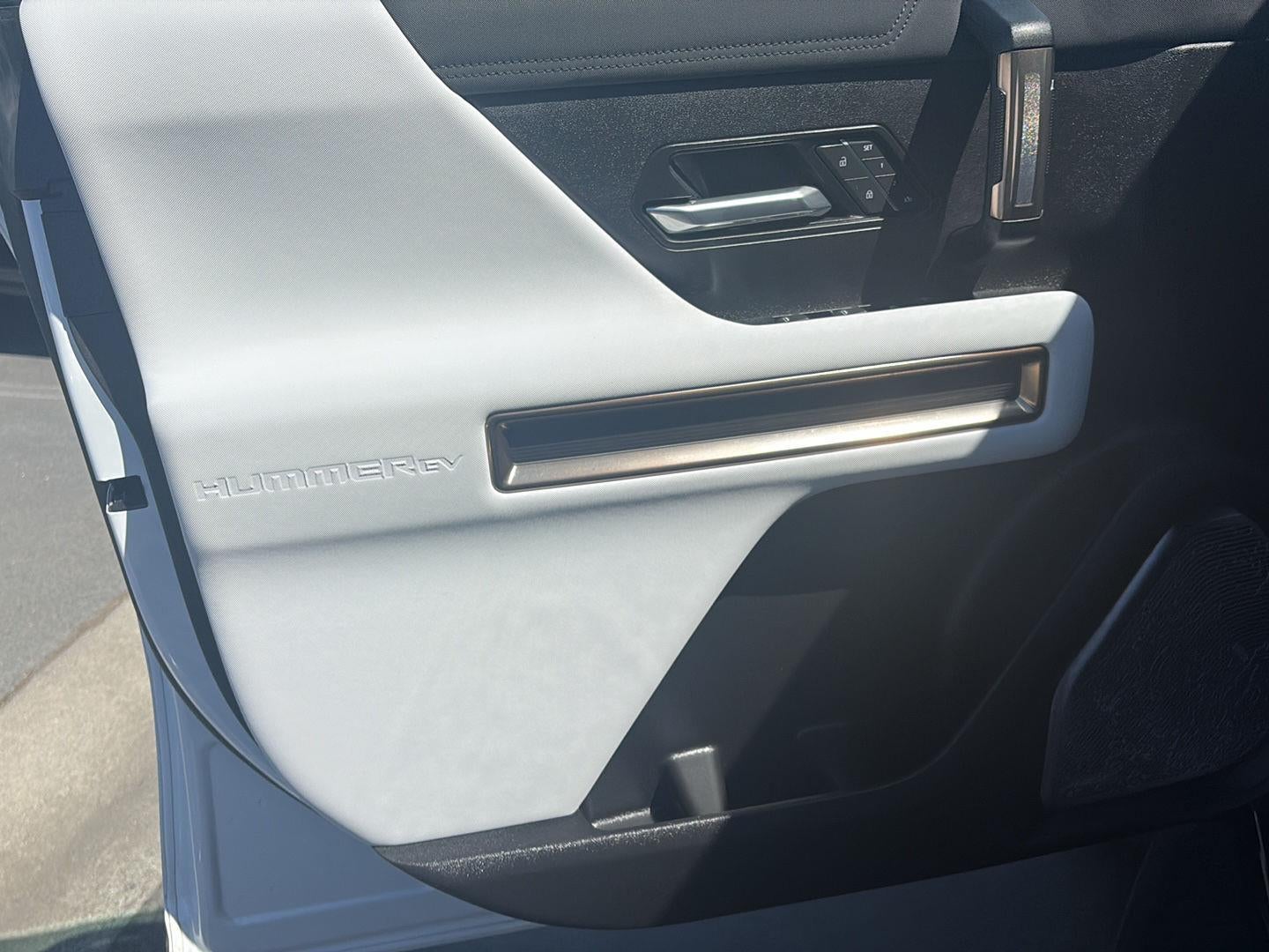 2025 GMC HUMMER EV SUV 3X