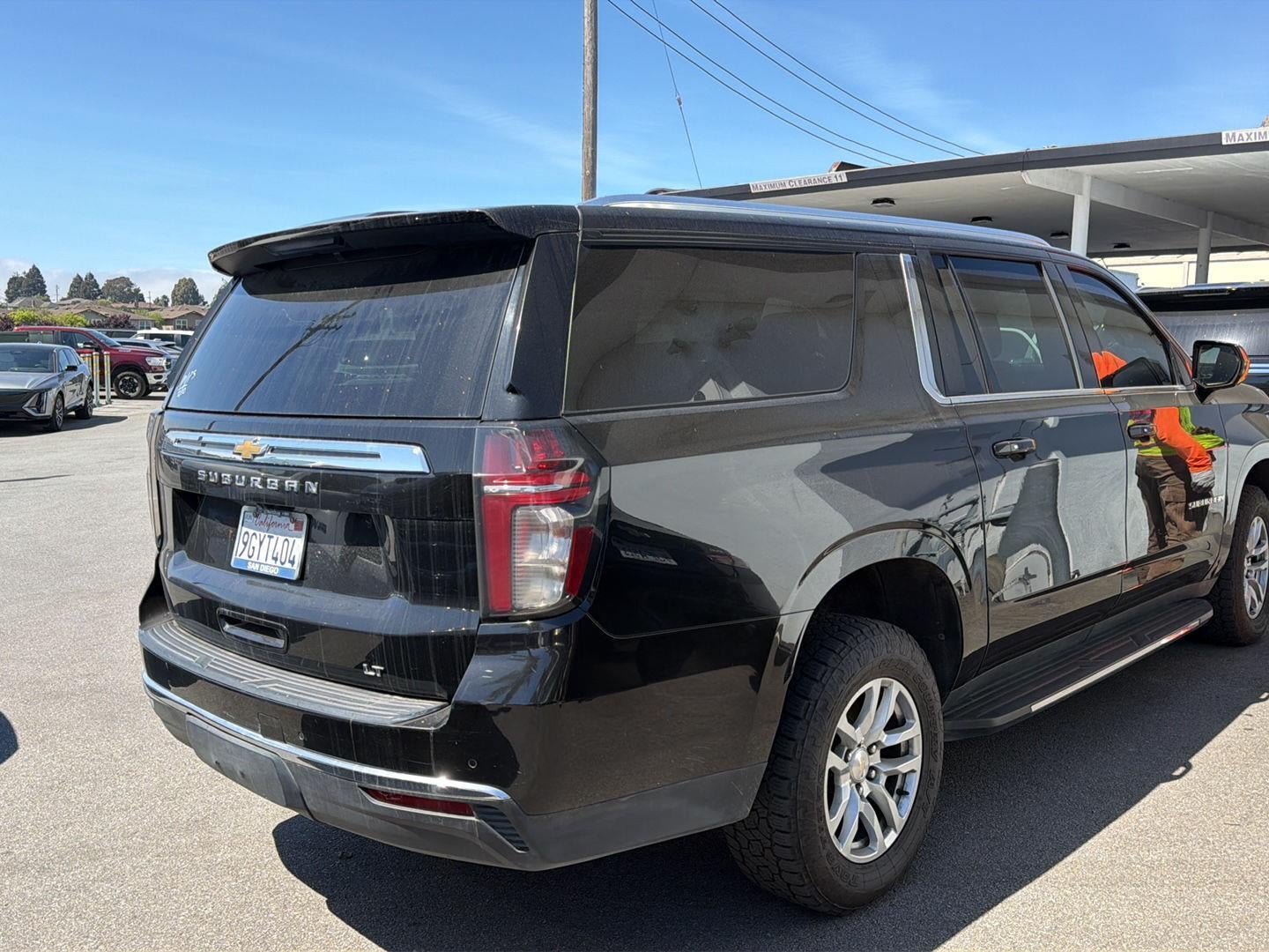 2023 Chevrolet Suburban LT