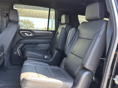 2023 Chevrolet Suburban LT