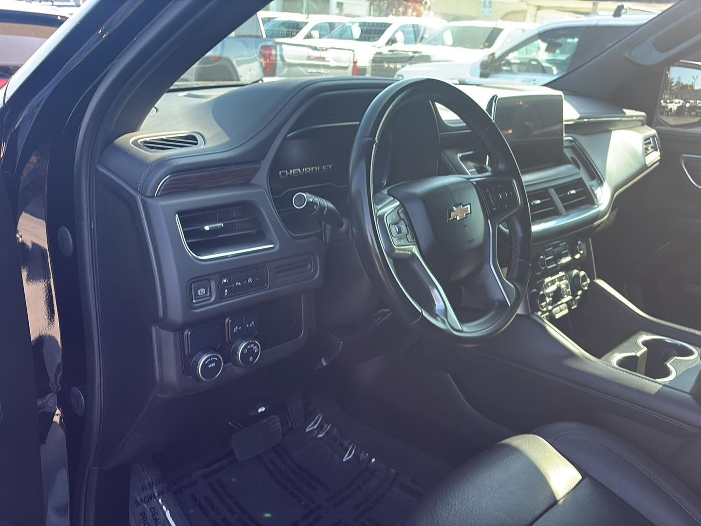 2023 Chevrolet Suburban LT