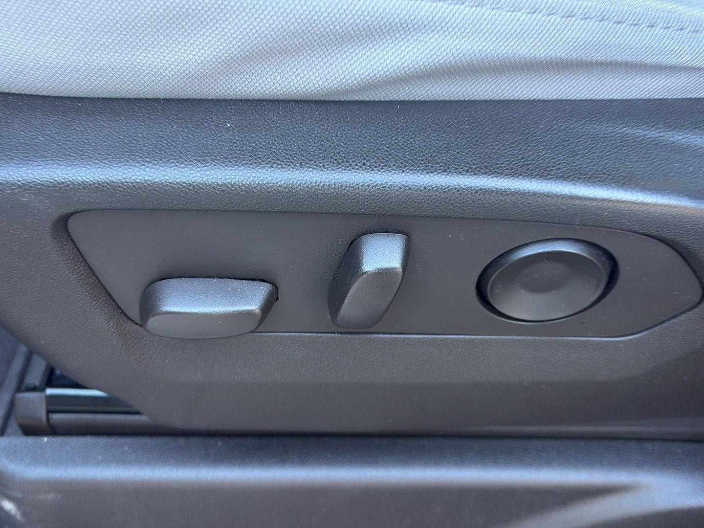 2022 Chevrolet Suburban LS