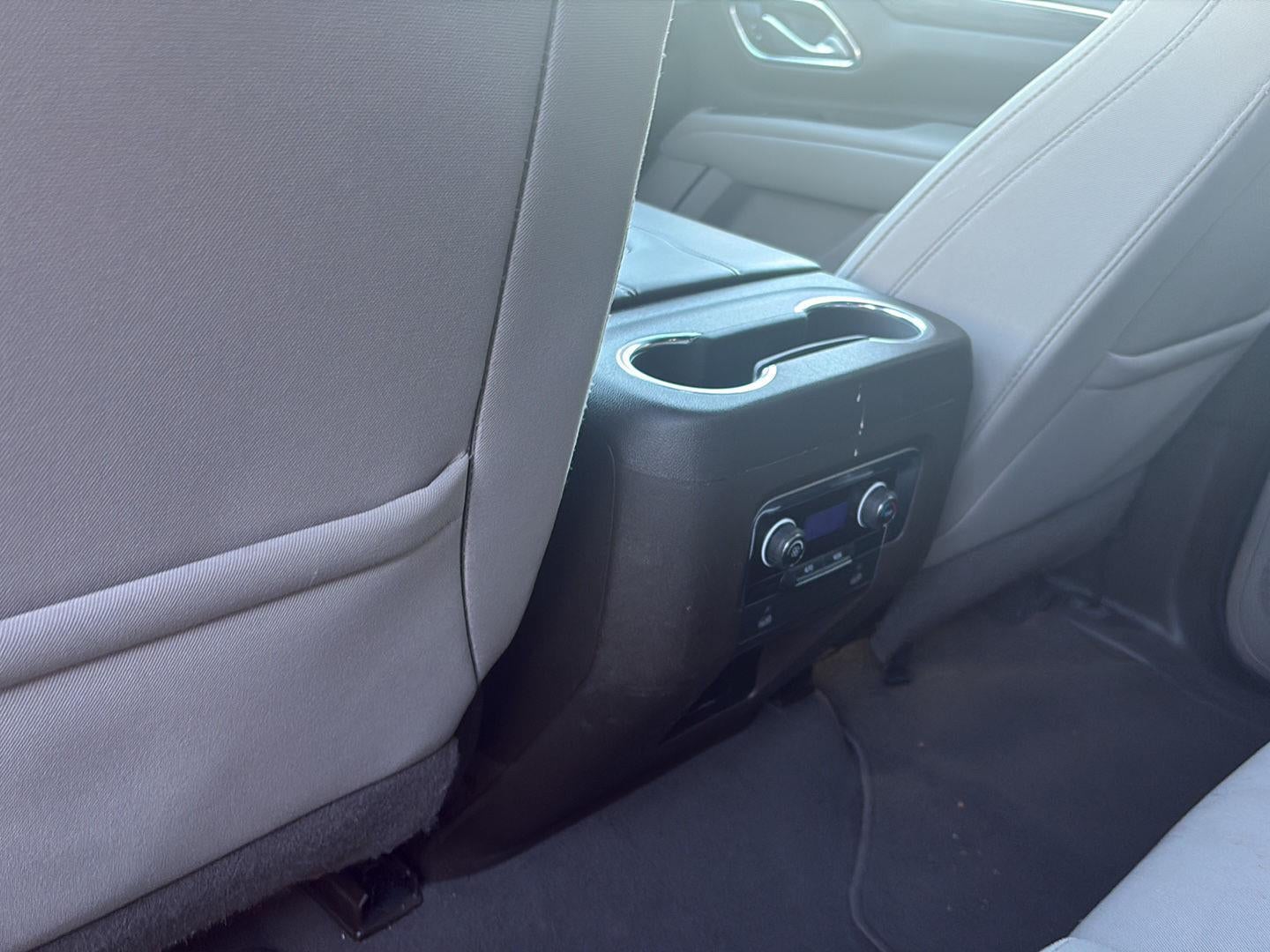 2022 Chevrolet Suburban LS