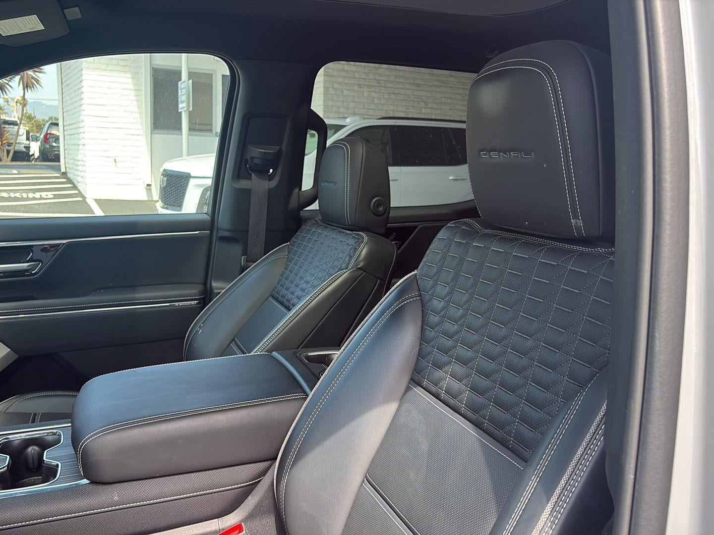 2024 GMC Sierra EV Denali Edition 1