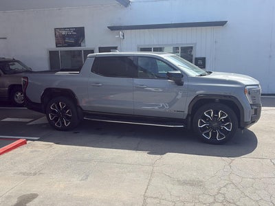 2024 GMC Sierra EV Denali Edition 1