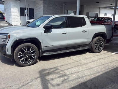 2024 GMC Sierra EV Denali Edition 1