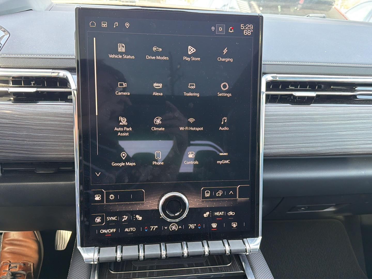 2024 GMC Sierra EV Denali Edition 1
