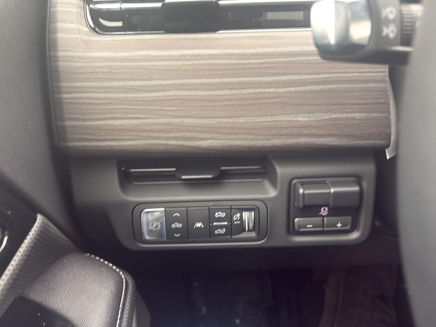 2024 GMC Sierra EV Denali Edition 1