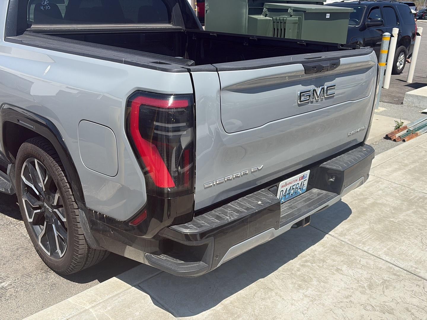 2024 GMC Sierra EV Denali Edition 1