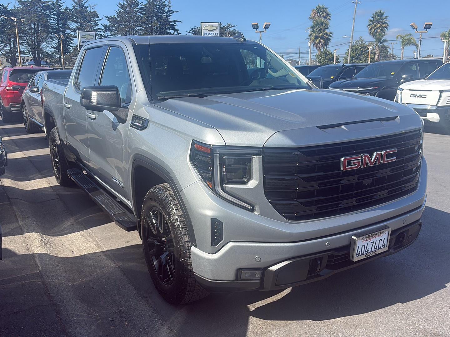 2025 GMC Sierra 1500 Elevation