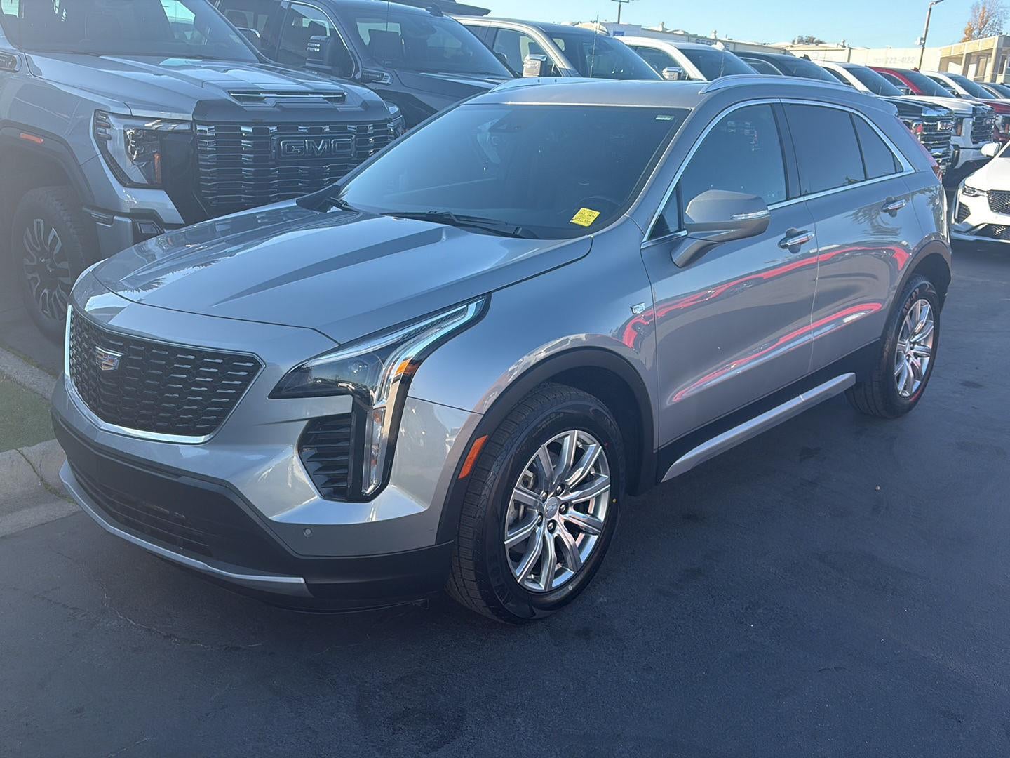 2023 Cadillac XT4 Premium Luxury