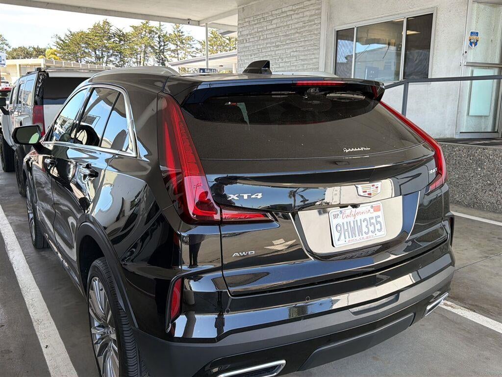 2024 Cadillac XT4 Premium Luxury