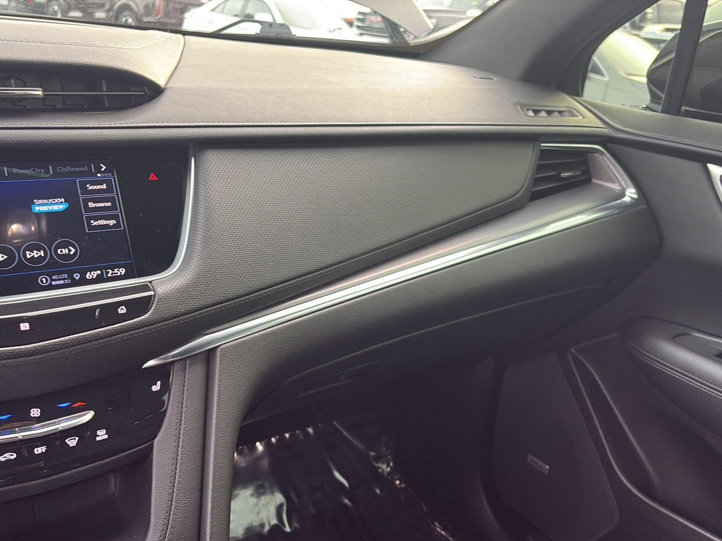 2021 Cadillac XT5 Luxury