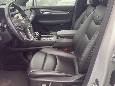 2022 Cadillac XT5 Luxury