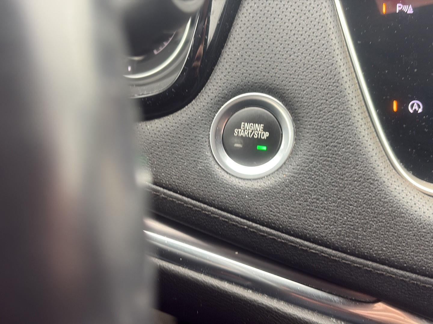 2022 Cadillac XT5 Luxury