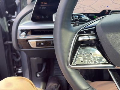 2023 Cadillac LYRIQ Luxury