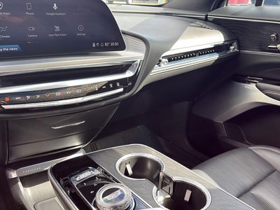 2023 Cadillac LYRIQ Luxury