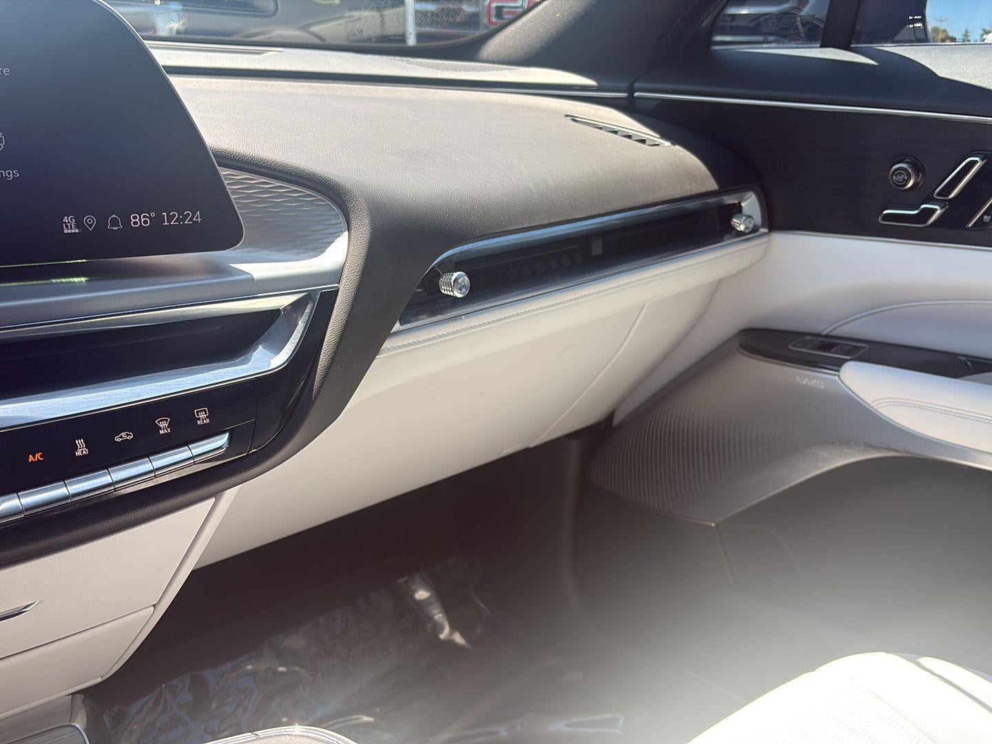 2023 Cadillac LYRIQ Luxury