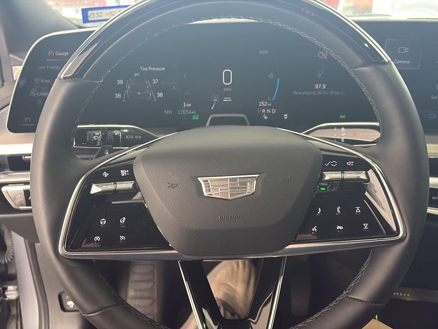 2023 Cadillac LYRIQ Luxury