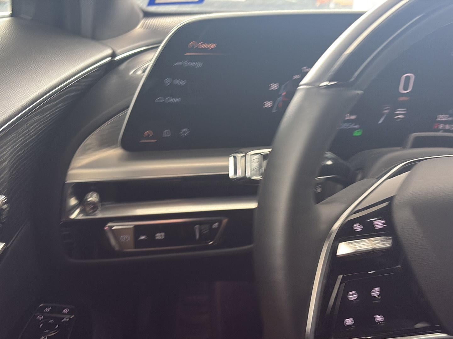 2023 Cadillac LYRIQ Luxury