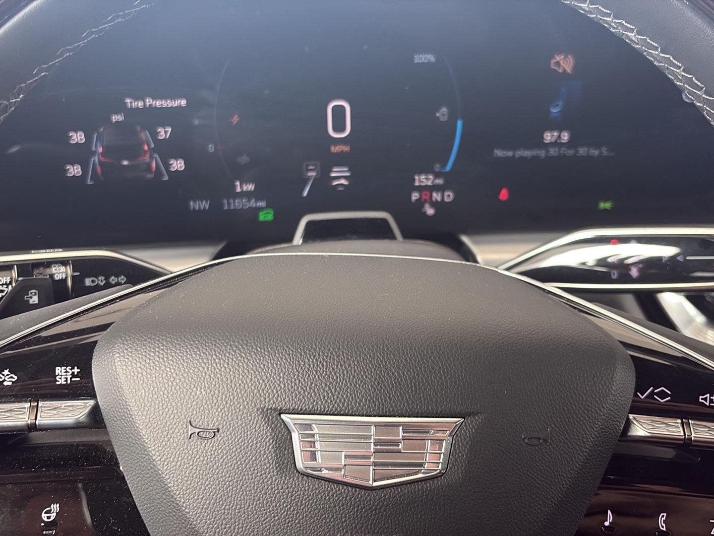 2023 Cadillac LYRIQ Luxury